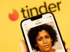 Tinder计划推出“AI驱动用户匹配”功能,以应对活跃度持续下降的局面。