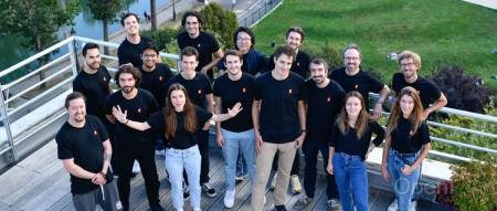 欧洲初创公司推出超越LLama2和GPT-3.5的Mixtral开源模型！震撼AI社区！