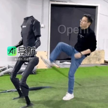 国产人形机器人强势登场，惊喜售价不到9万美元