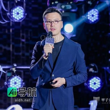 腾讯智慧出行解决方案总监潘英超：云端赋智，成就智能驾驶新引擎【甲子引力】