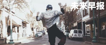 马云罕见内网发言，拼多多市值一度超越阿里/华为新合资公司估值或达2500亿/滴滴推出无门槛打车券补偿