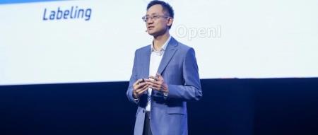 汤道生如何在大模型时代的产业中打造智能化升级战？
