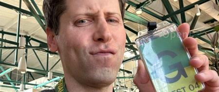 OpenAI总部重新迎来被开除48小时的「访客」Sam Altman，马斯克呼吁公开披露