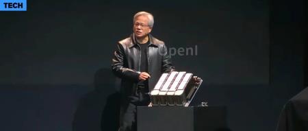 老黄深夜发布世界最强AI芯片H200，震撼行业